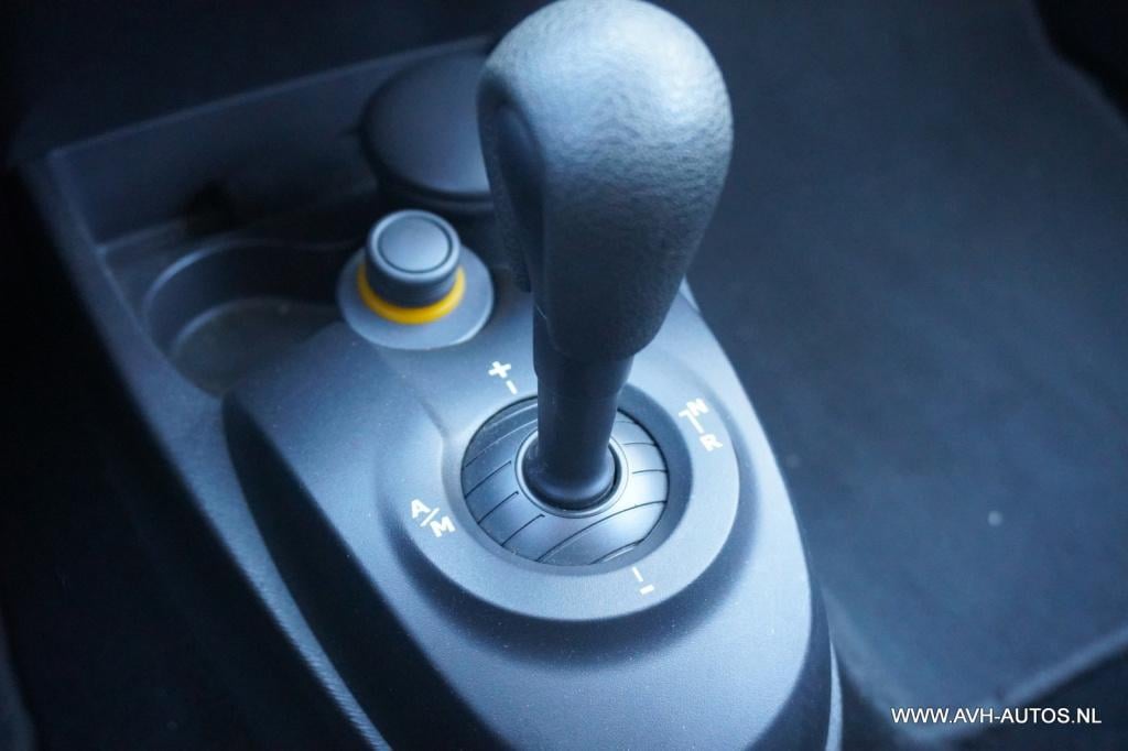 Renault Twingo 1.2-16v dynamique automaat