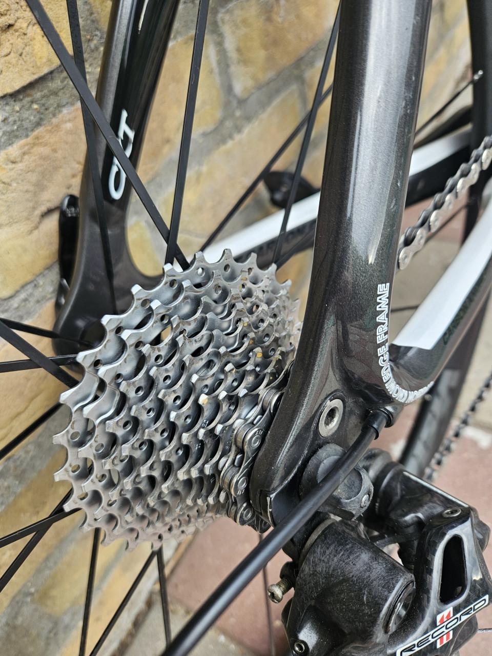 CKT SSP 589 Carbon racer met Campagnolo Record 11-speed