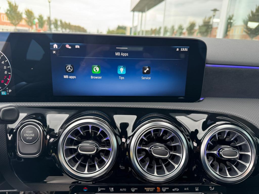 Mercedes-Benz A-Klasse 250 e amg advancedplus night-pakket automaat , panor