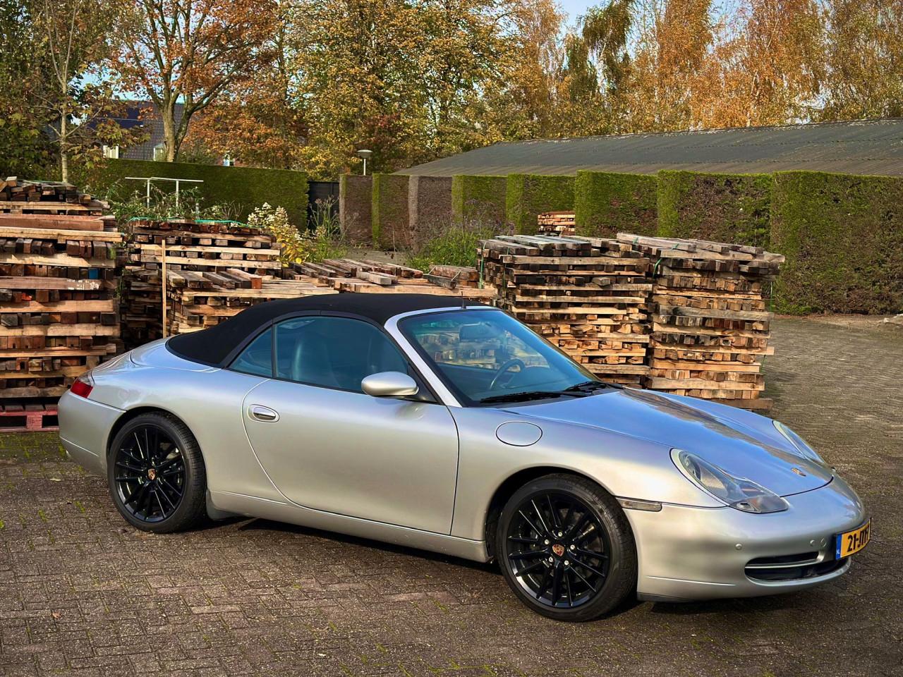 Porsche 996 cabriolet  3.4 tiptronic bj. 1999 met gereviseerde motor, bak