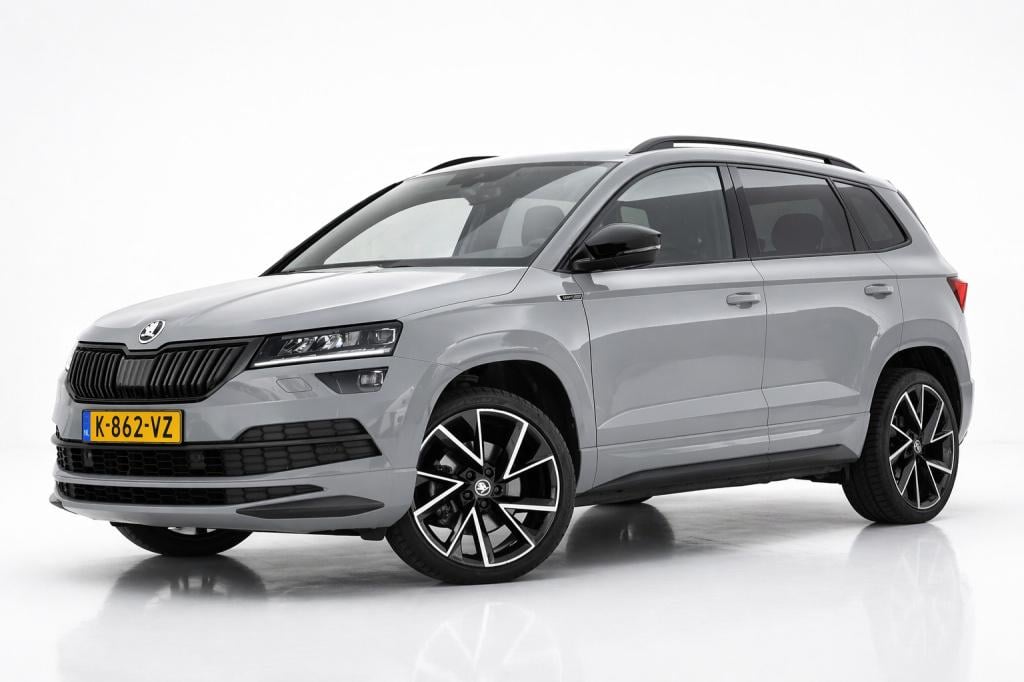 Skoda Karoq 1.5 tsi act sportline | camera | nap | stoelverwarming | apple 
