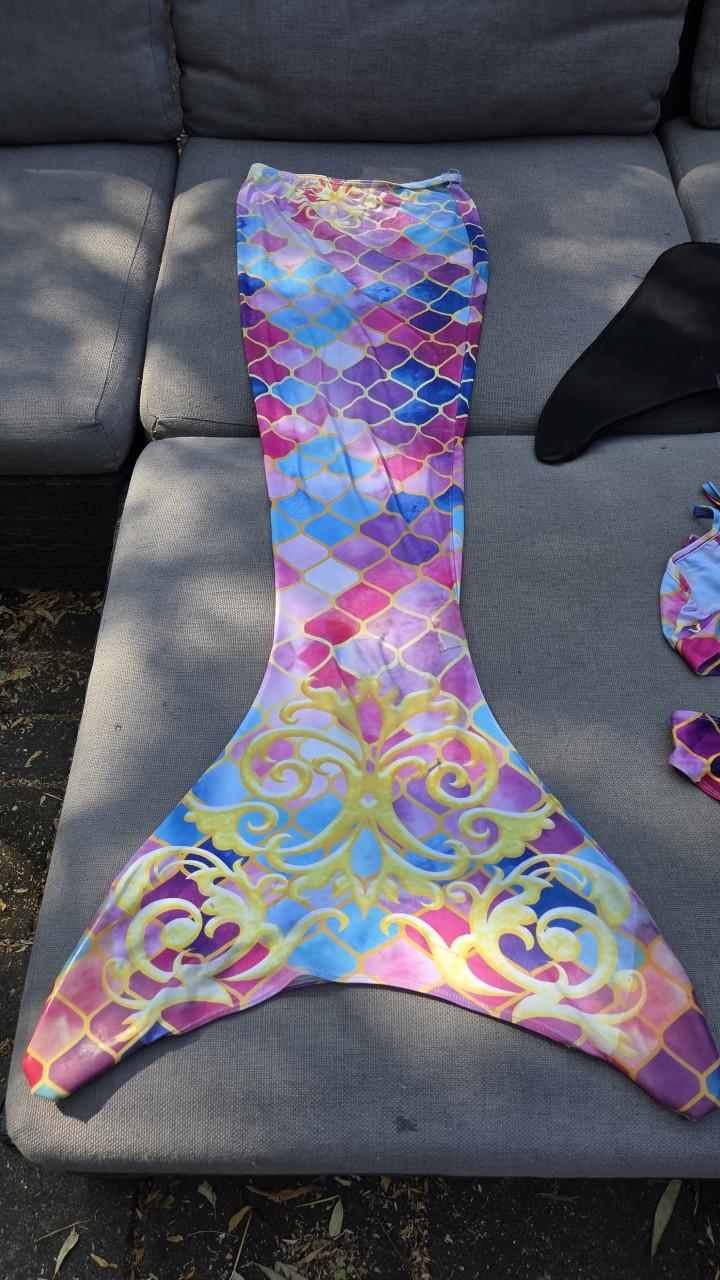 Zeemeerminstaart met bikini en monovin