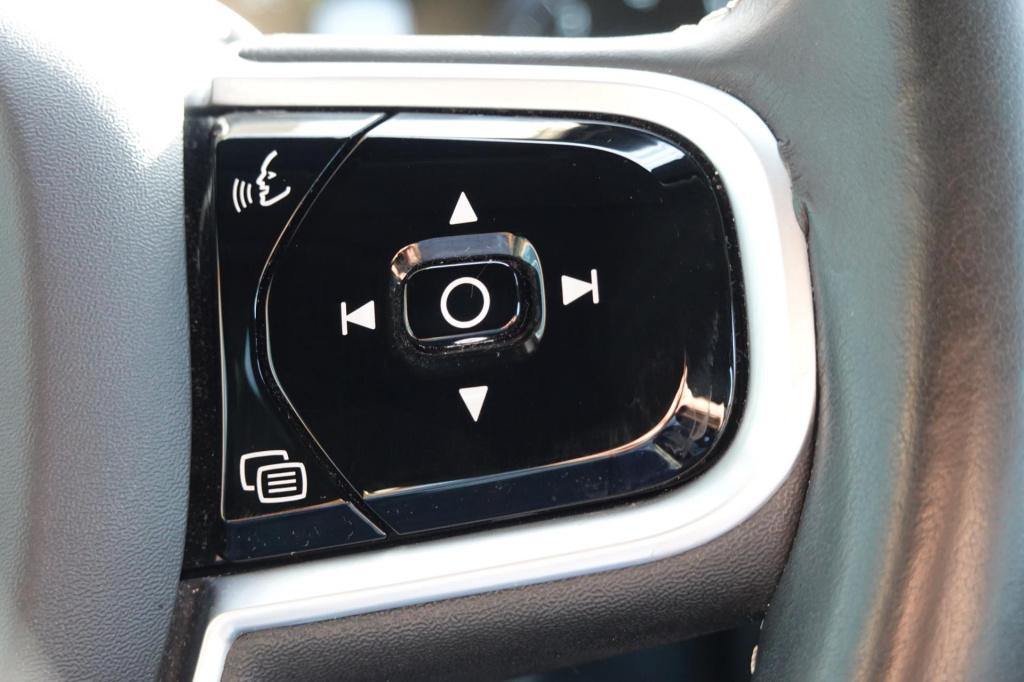 Volvo XC60 2.0 b5 r-design