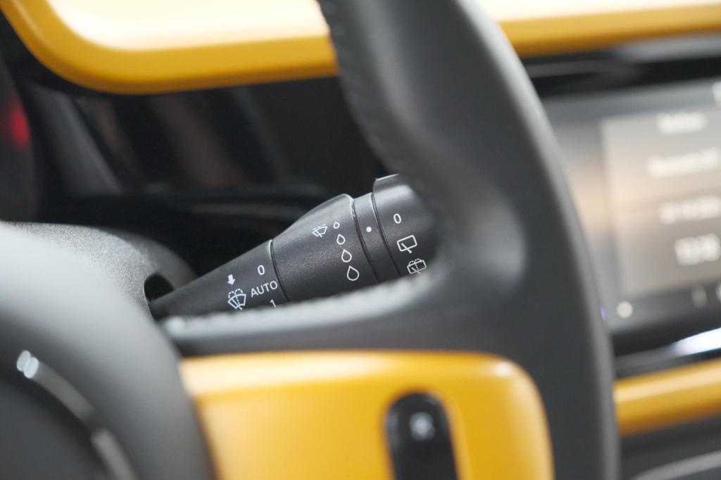 Renault Twingo 1.0 sce intens | premium | apple carplay | parkeersensoren |