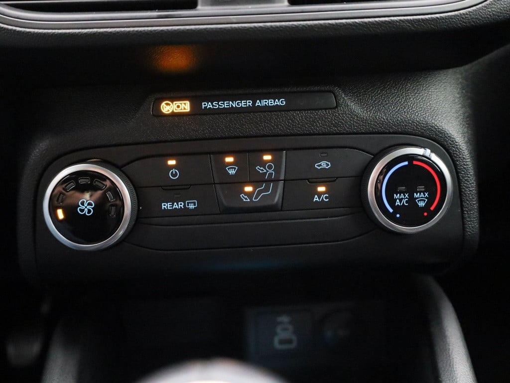 Ford Focus 1.0 ecoboost hybrid titanium style | cruise control | airco | na