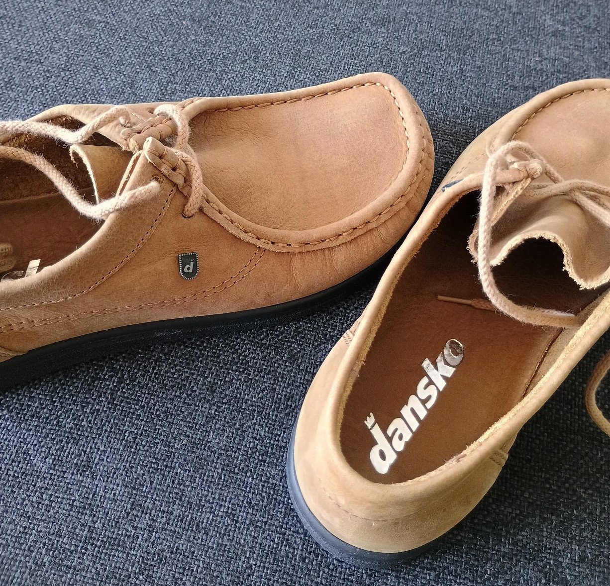 NIEUWE suede leren veterschoenen maat 37 - merk DANSKO
