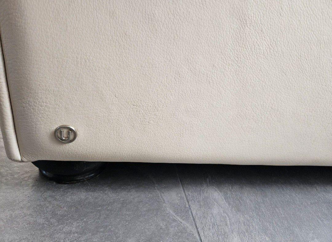 Lederen Natuzzi King (Chesterfield stijl) bankstel + hocker