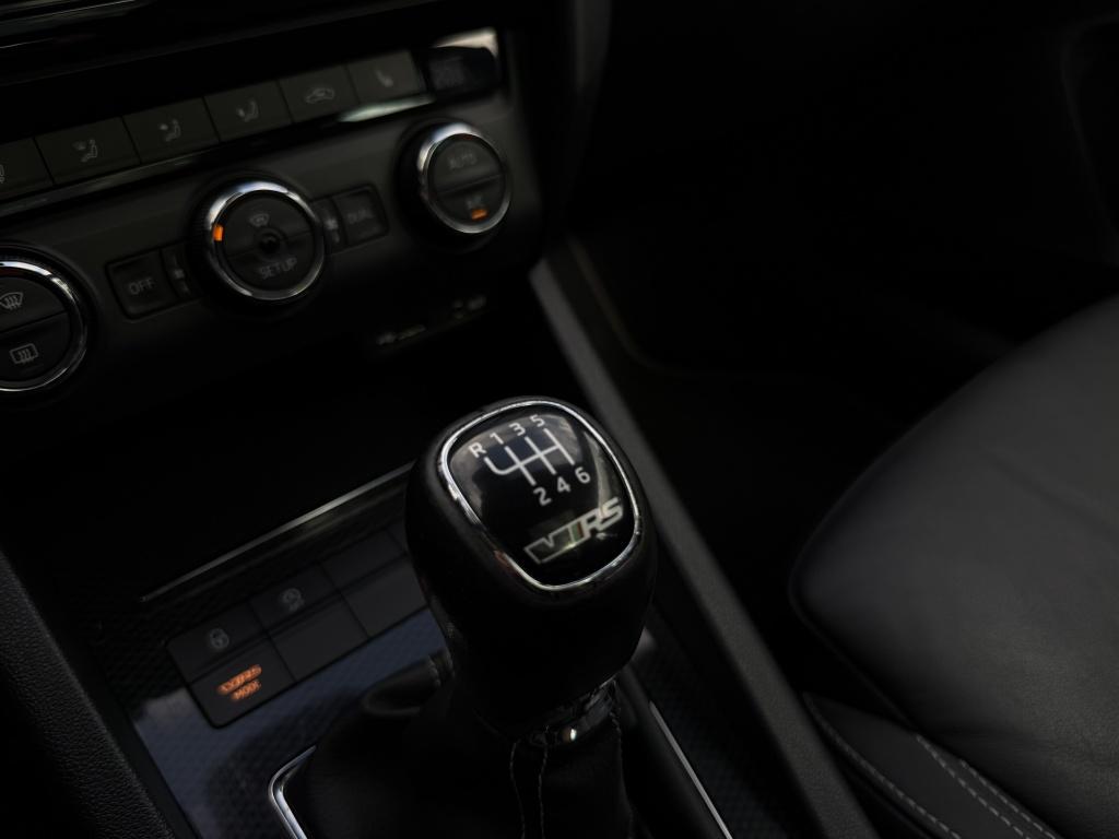 Skoda Octavia combi 2.0 tsi rs - dealer onderhouden - full optie -