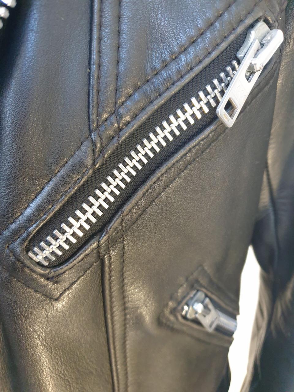 2 stoere bikerjackets.