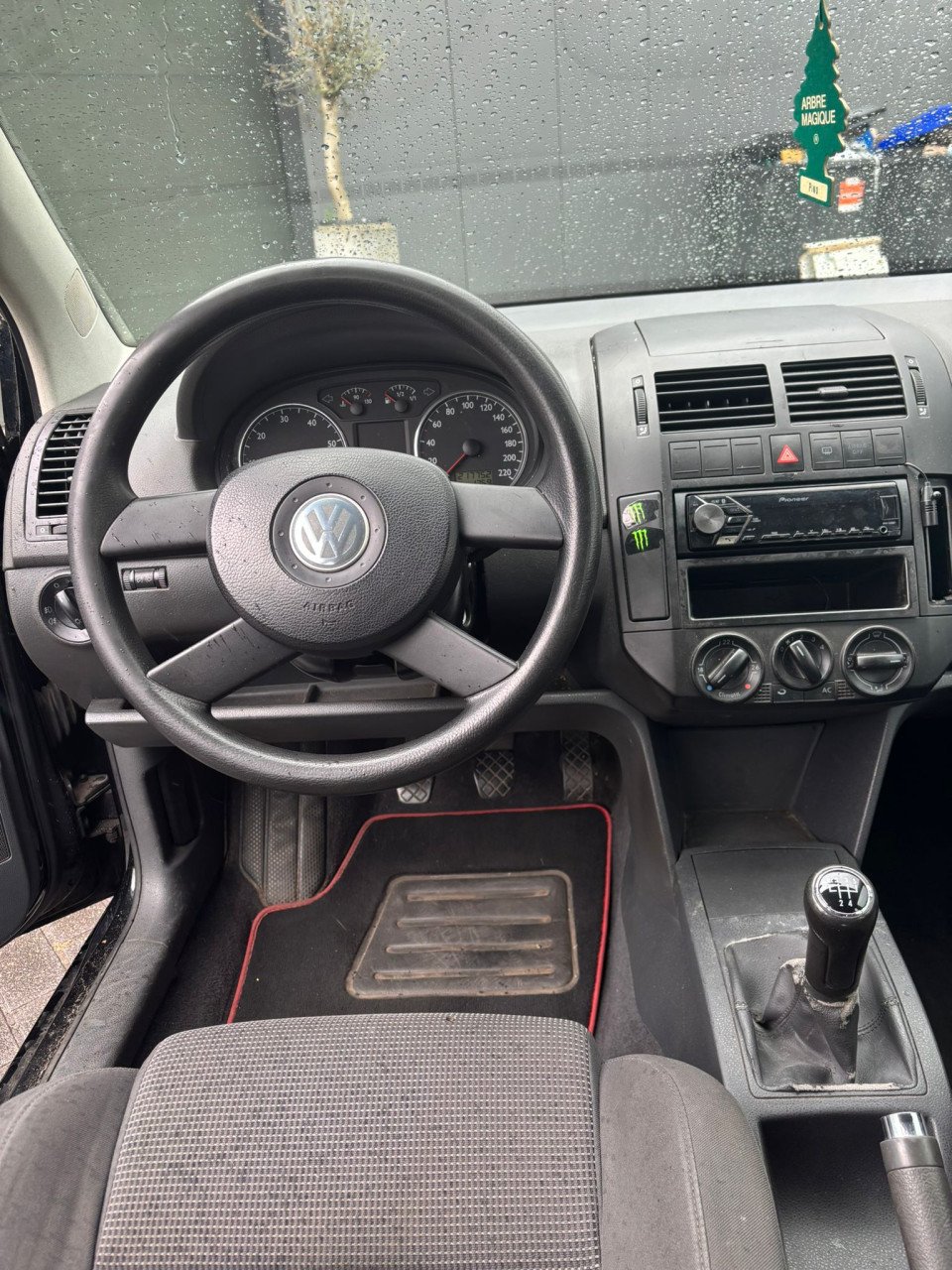 Volkswagen Polo 1.2 47 KW 2003 Zwart