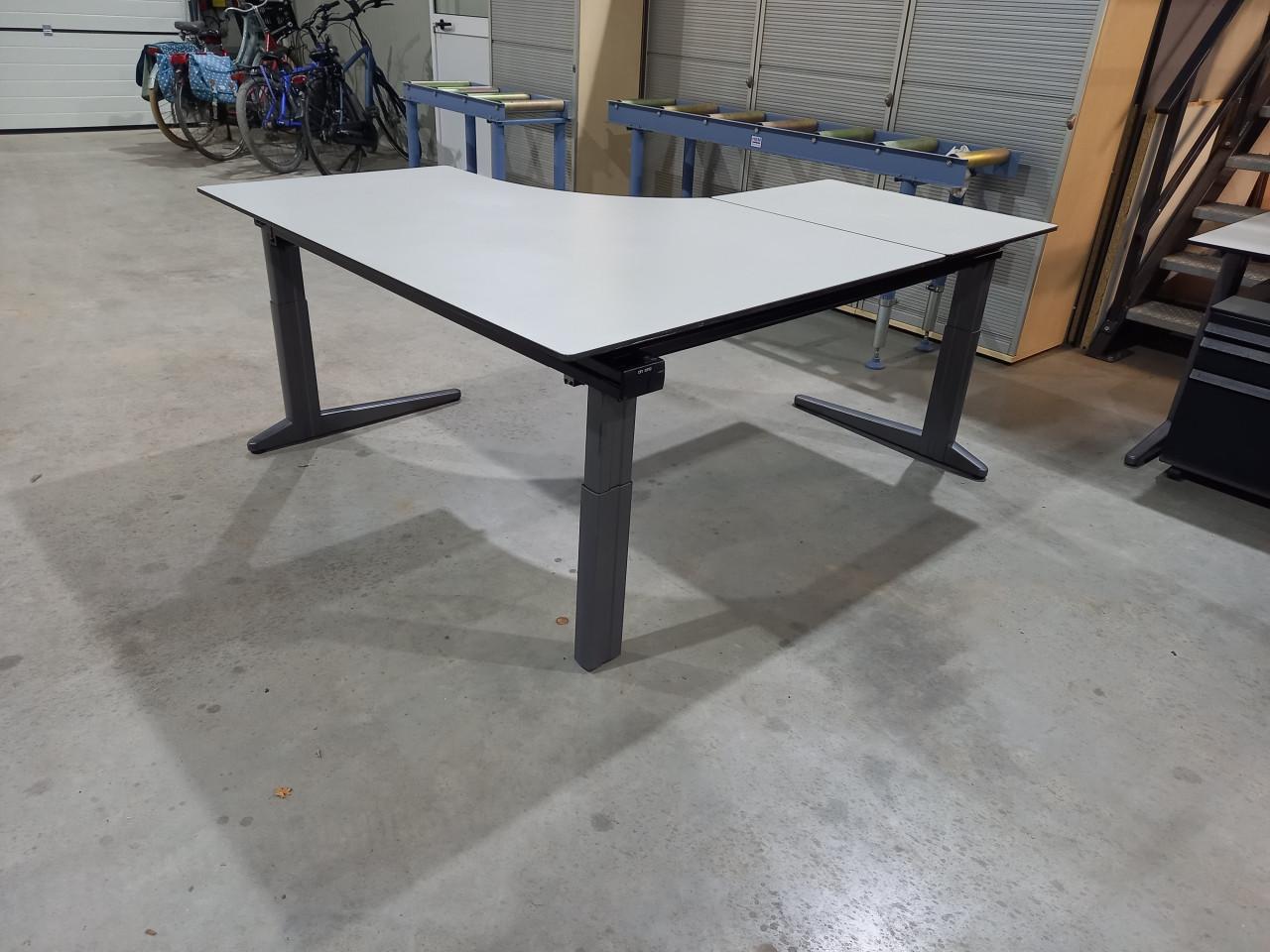 Buro hoekburo ahrend