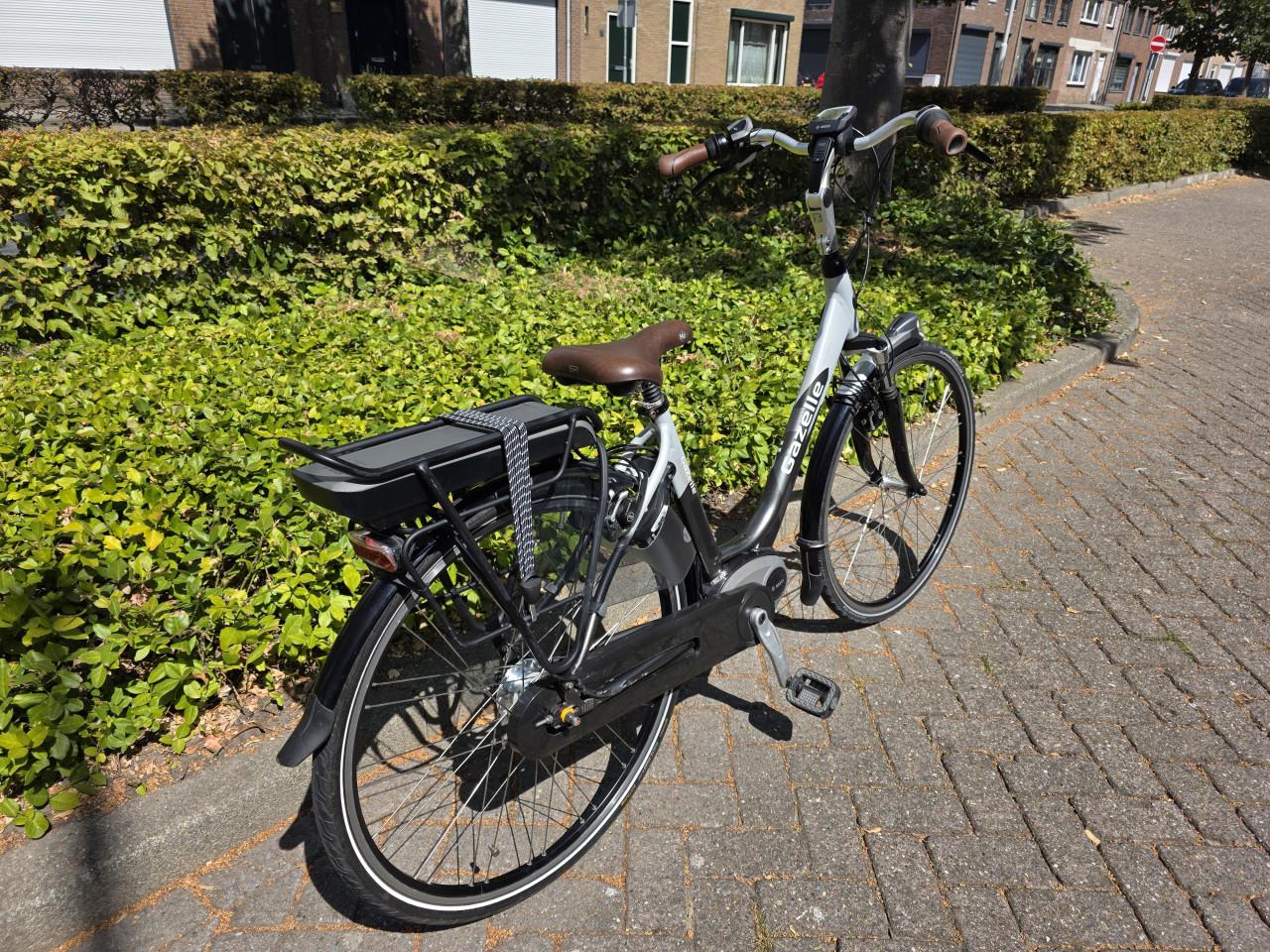 Schitterende Gazelle Orange met Bosch middenmotor