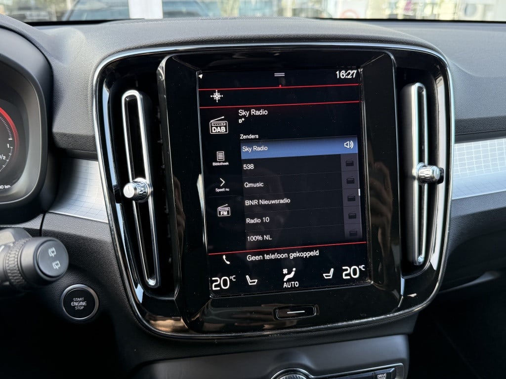 Volvo XC40 t4 211pk recharge plus bright| panodak| camera| h&k sound| elek.