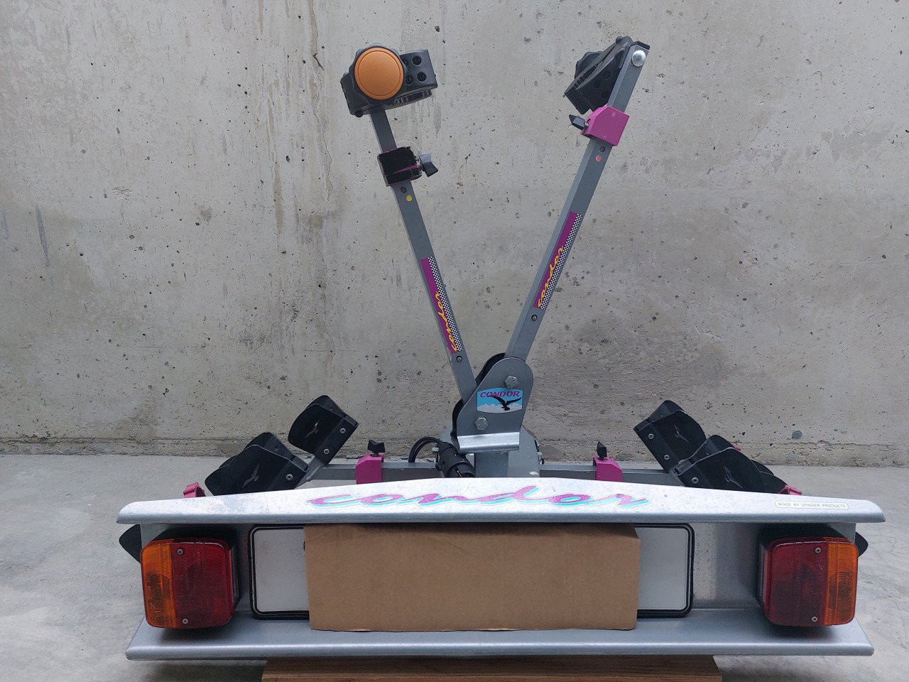Fietsendrager Condor RC-2-F, kantelbaar, framebevestiging + THULE oprijgoot