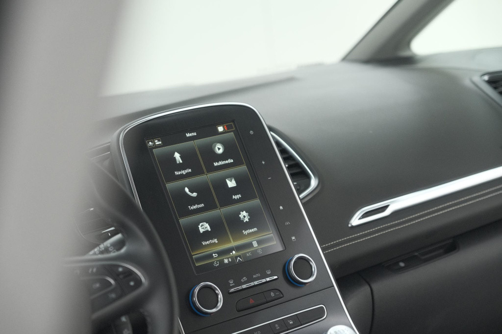 Renault Scenic tce 140 bose | trekhaak | camera | dodehoekdetectie | naviga