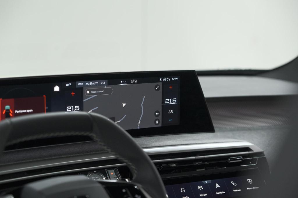 Peugeot 3008 1.2 hybrid 136 gt | pack winter | camera | adaptieve cruise co