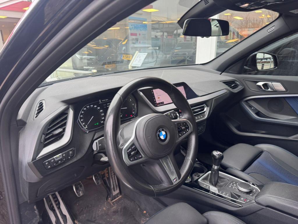 BMW 1 Serie 118i high executive m-sport
