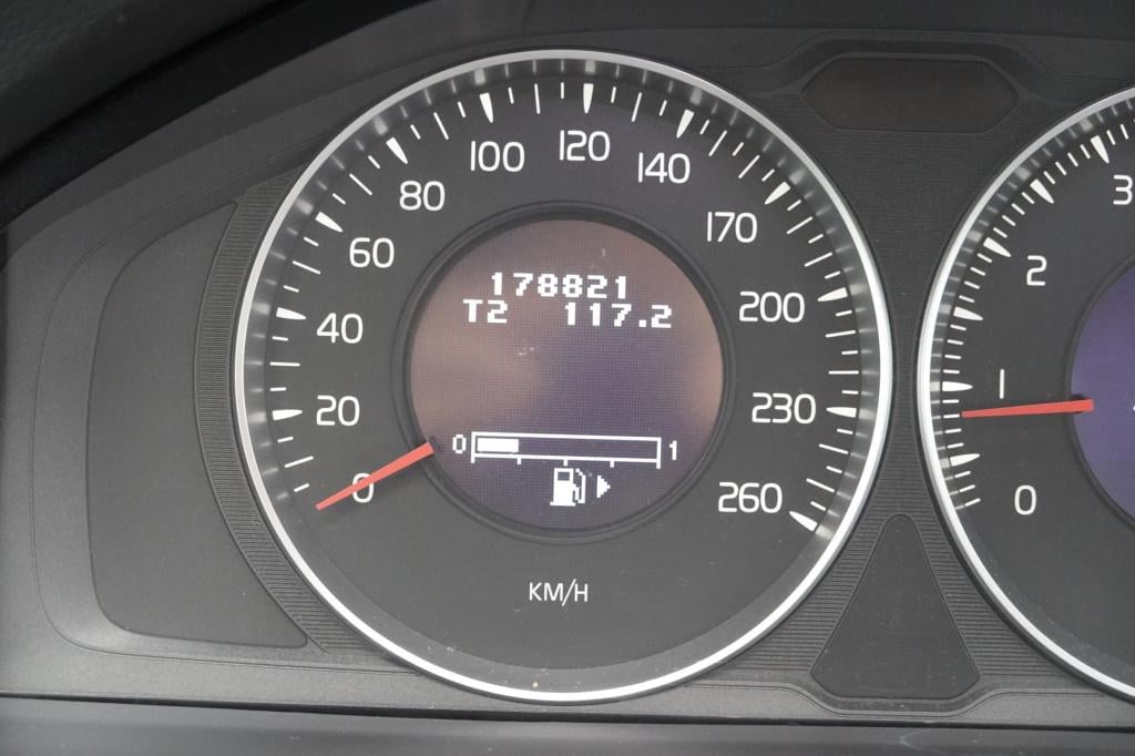 Volvo V60 1.6 t3 150-pk ocean race