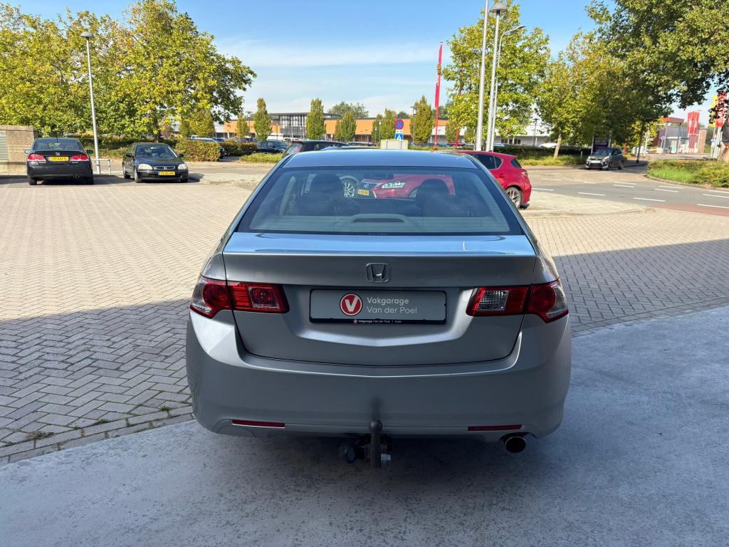Honda Accord 2.0i elegance