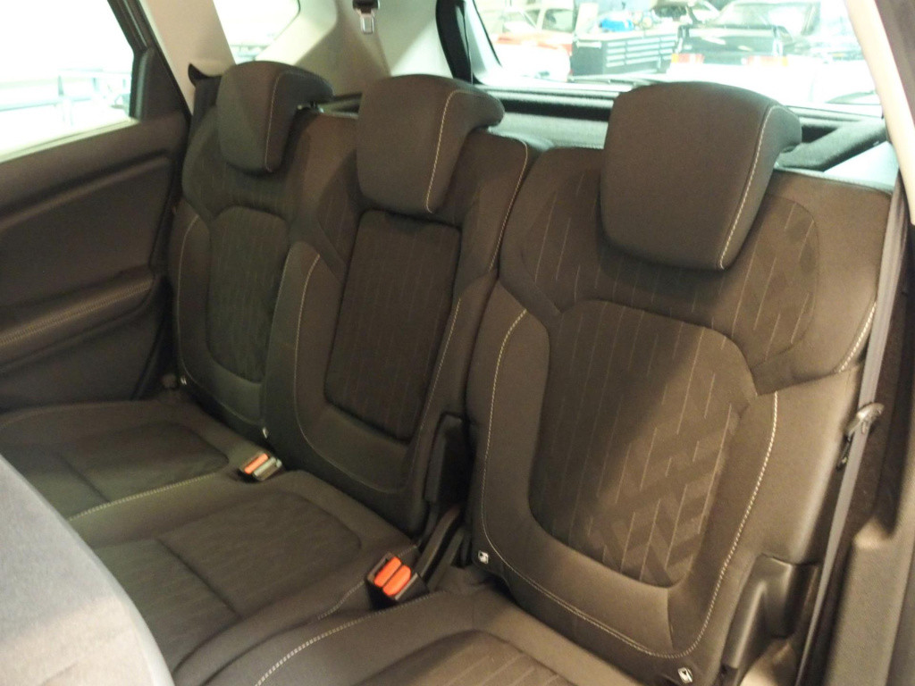 Renault Scenic 1.3 tce intens trekhaak, navi, pdc v+a,