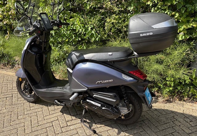 Scooter Sym50 i in nieuwstaat.