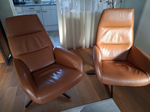 2 relaxstoelen
