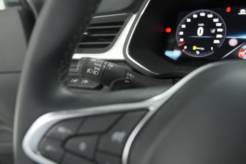 Renault Captur mild hybrid 140 edc techno | 360 camera | 9.3 inch navigatie
