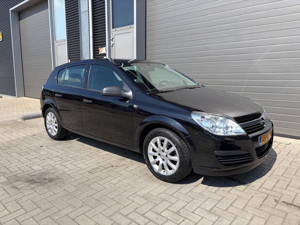 Opel Astra 1.4 essentia/1e eigenaar/airco/lichtmetaal/zwart metallic/