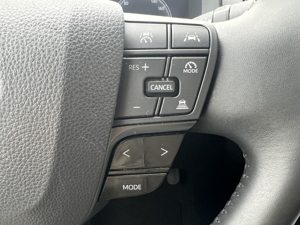 Toyota C-hr 1.8 hybrid 140 dyn