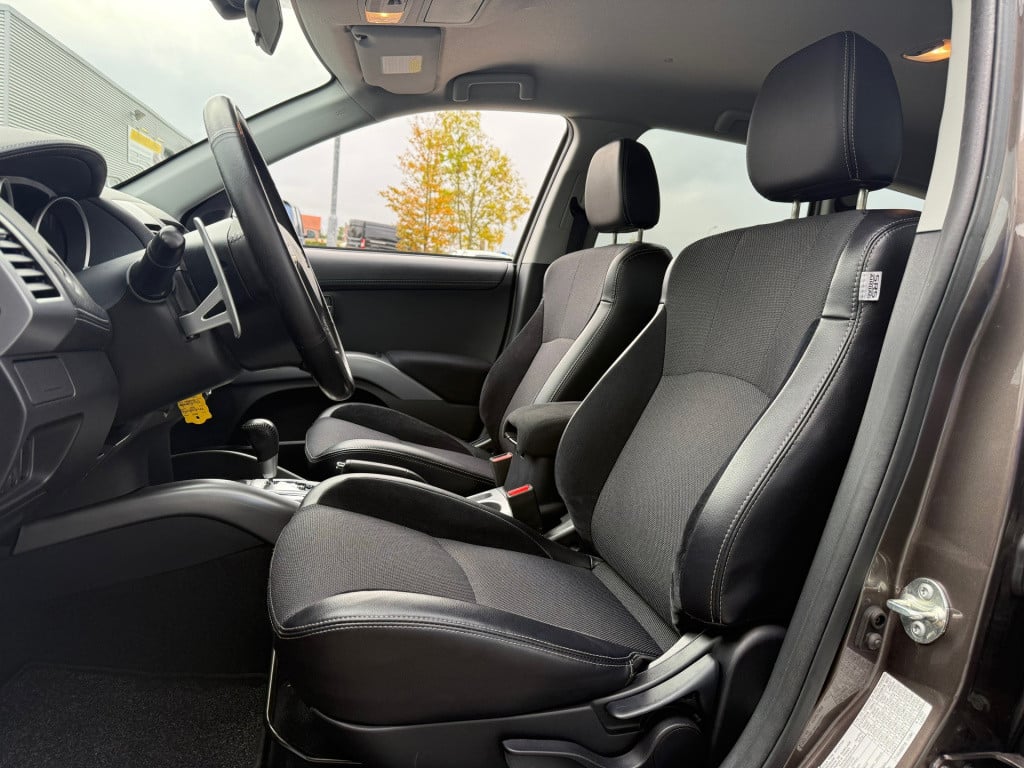Mitsubishi Outlander 2.0 intro edition