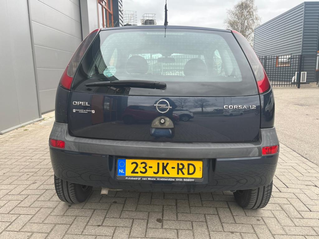 Opel Corsa 1.2-16v comfort met nieuwe apk (airco defect)