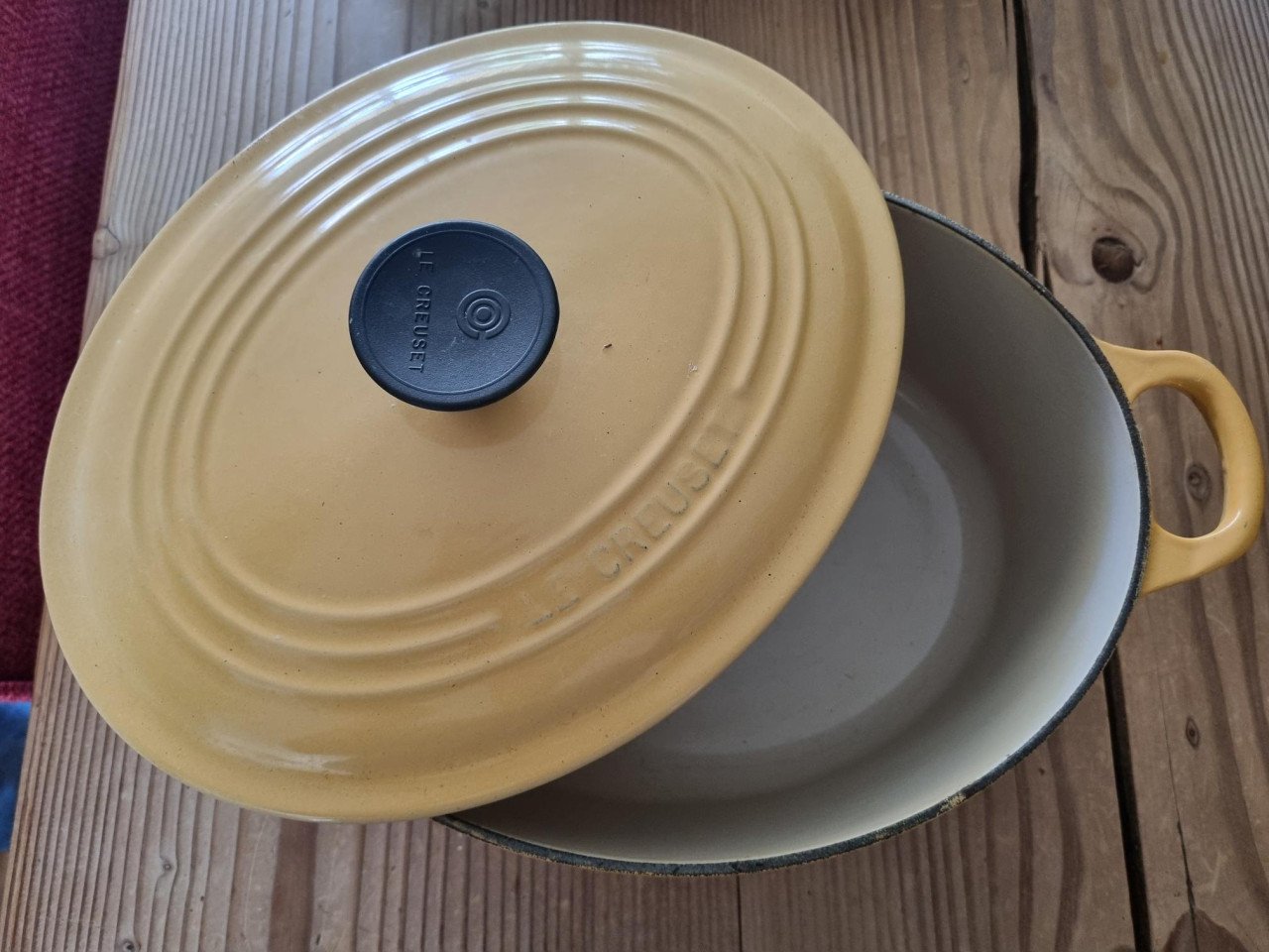 Le creuset pan