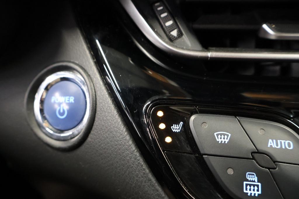 Toyota C-hr 2.0 hybrid bi-tone
