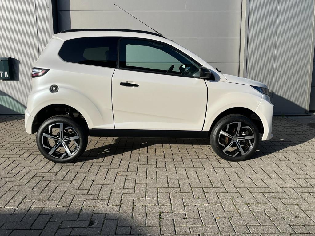 Aixam Crossover brommobiel premium