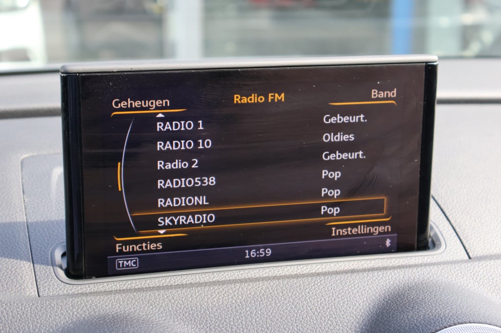 Audi A3 sportback 1.4 e-tron phev ambition pro line plus l s- line l panora