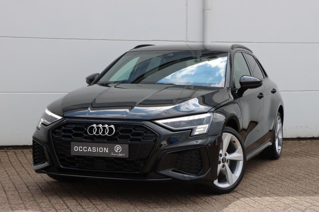 Audi A3 sportback 45 tfsi e s edition competition 245pk s-tronic