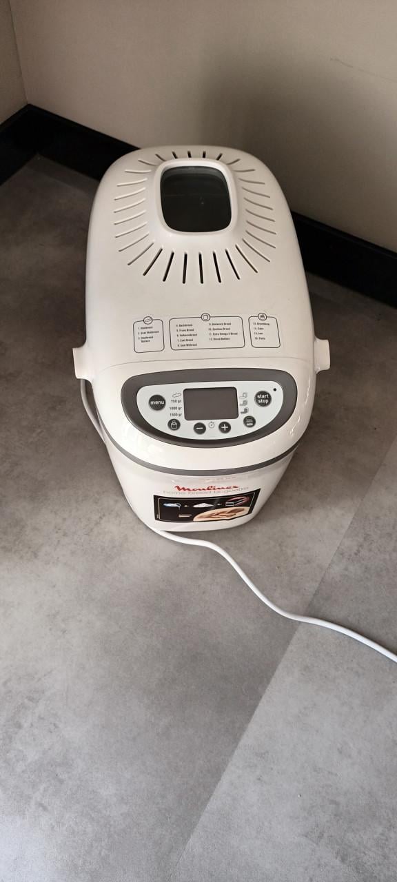 Broodbakmachine wit moulinex