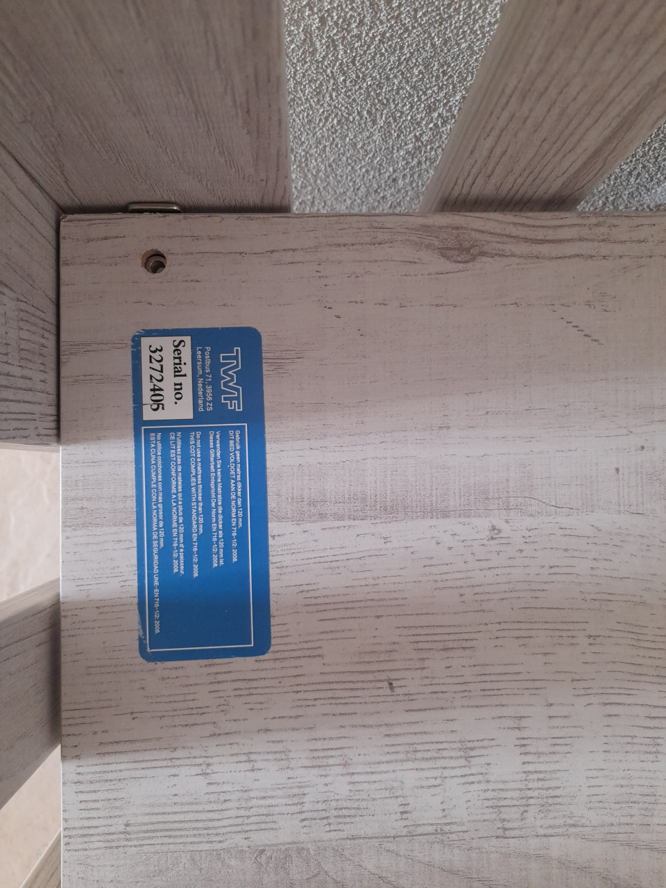 TWF Box ( in goede staat ) eventueel met boxkleed! in hoogte verstelbaar!