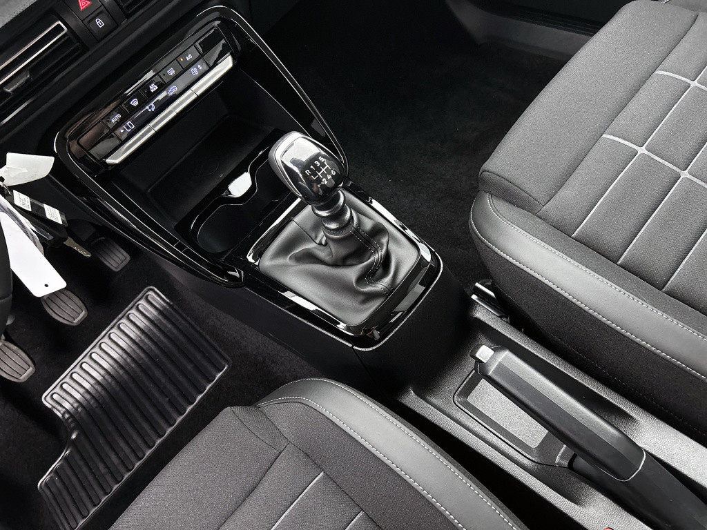 Citroen C3 turbo 100pk max | rijklaar | achteruitrijcamera | comfort seats 