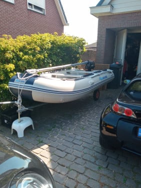 Nwe rubberboot 3.80 met Yamaha 8 pk etc, koopje