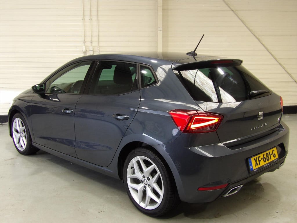 Seat Ibiza 1.0 ecotsi 95pk fr business intense