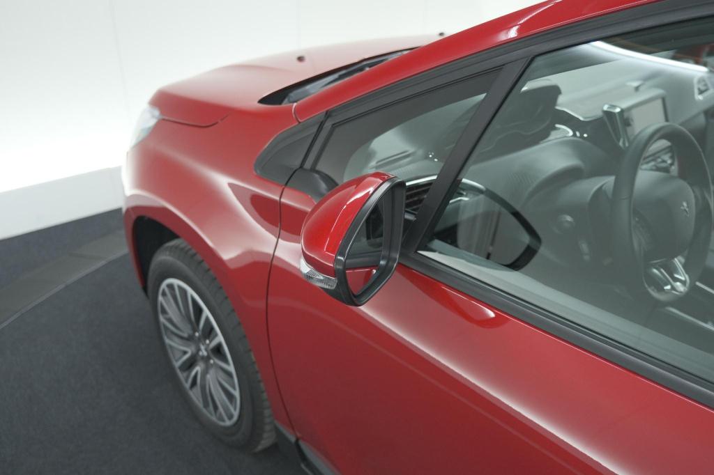 Peugeot 2008 puretech 110 eat6 active | camera | apple carplay | parkeersen