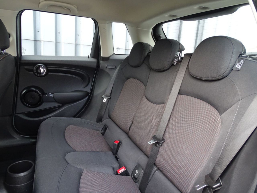 Mini Cooper mini 1.5 business | navi | bluetooth | 16"