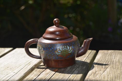 Champlevé Chinees trekpotje van metaal