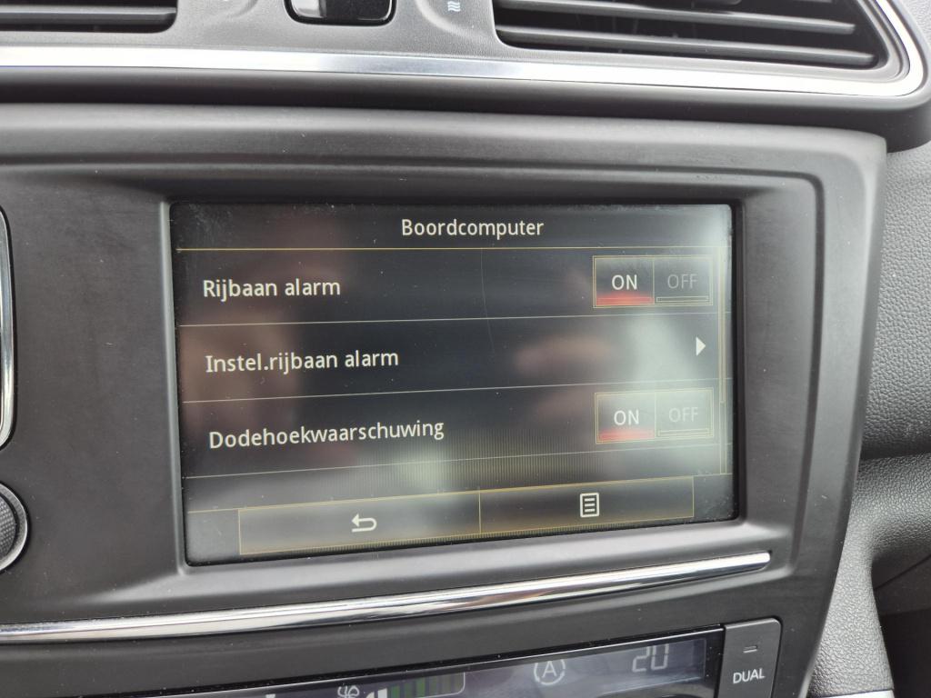 Renault Kadjar tce 130 bose camera + p-sensoren, dode hoek bewaking, bose a