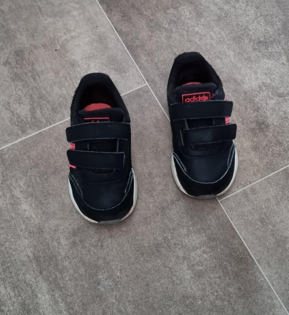 Adidas babyschoentjes maat 21