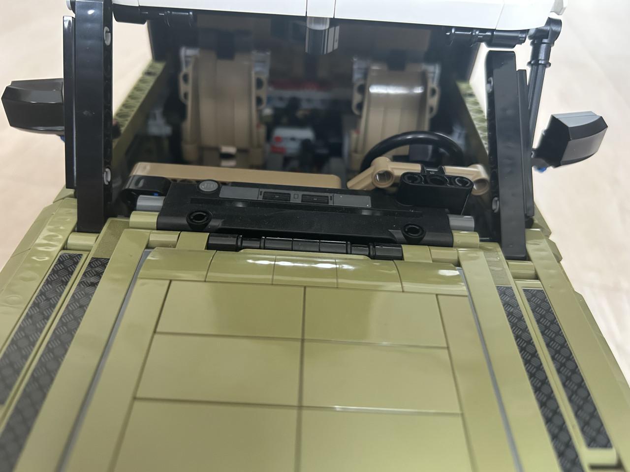 Lego Technic 42110 - Land Rover Defender