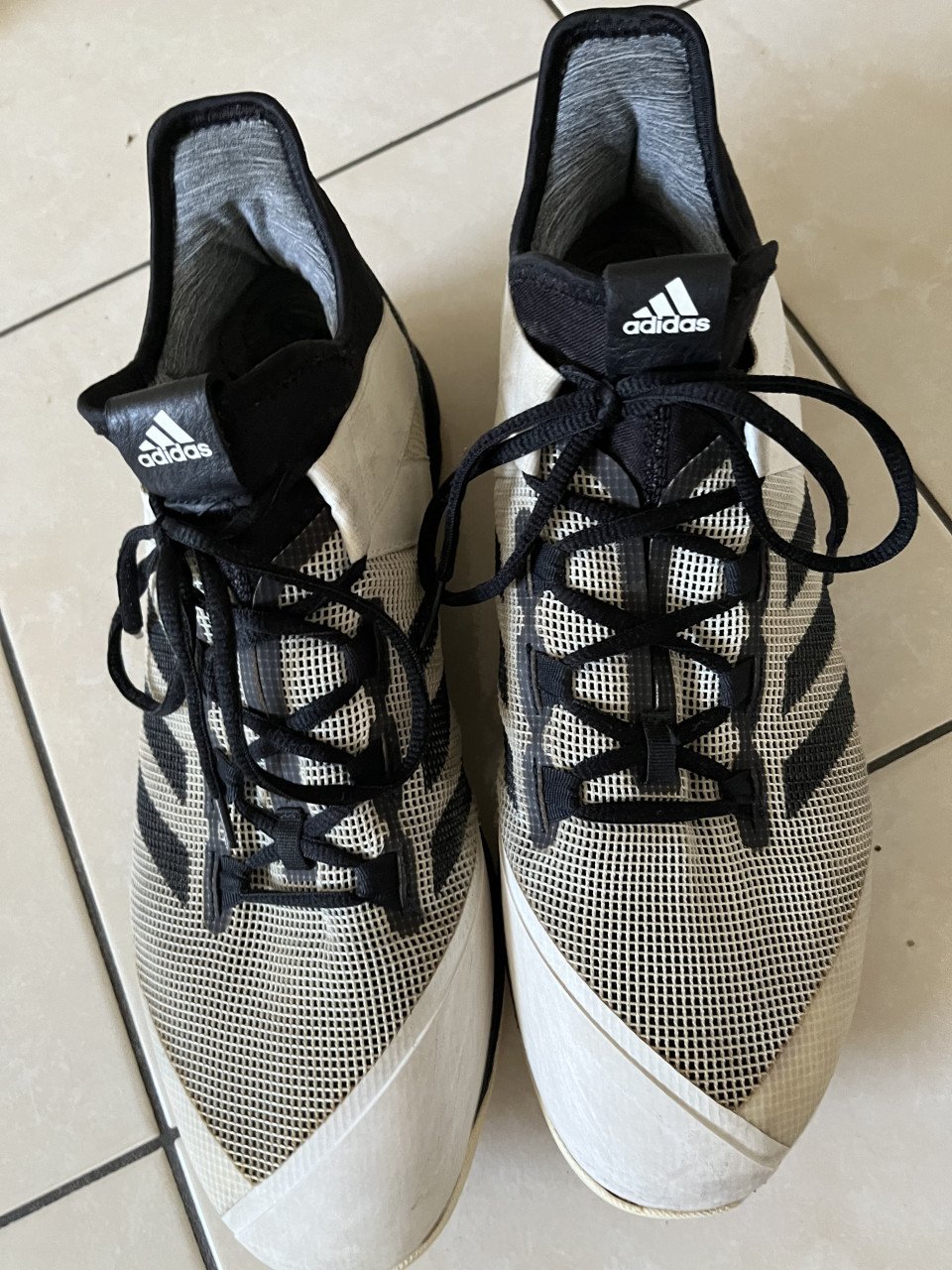Adidas kunstgras schoenen