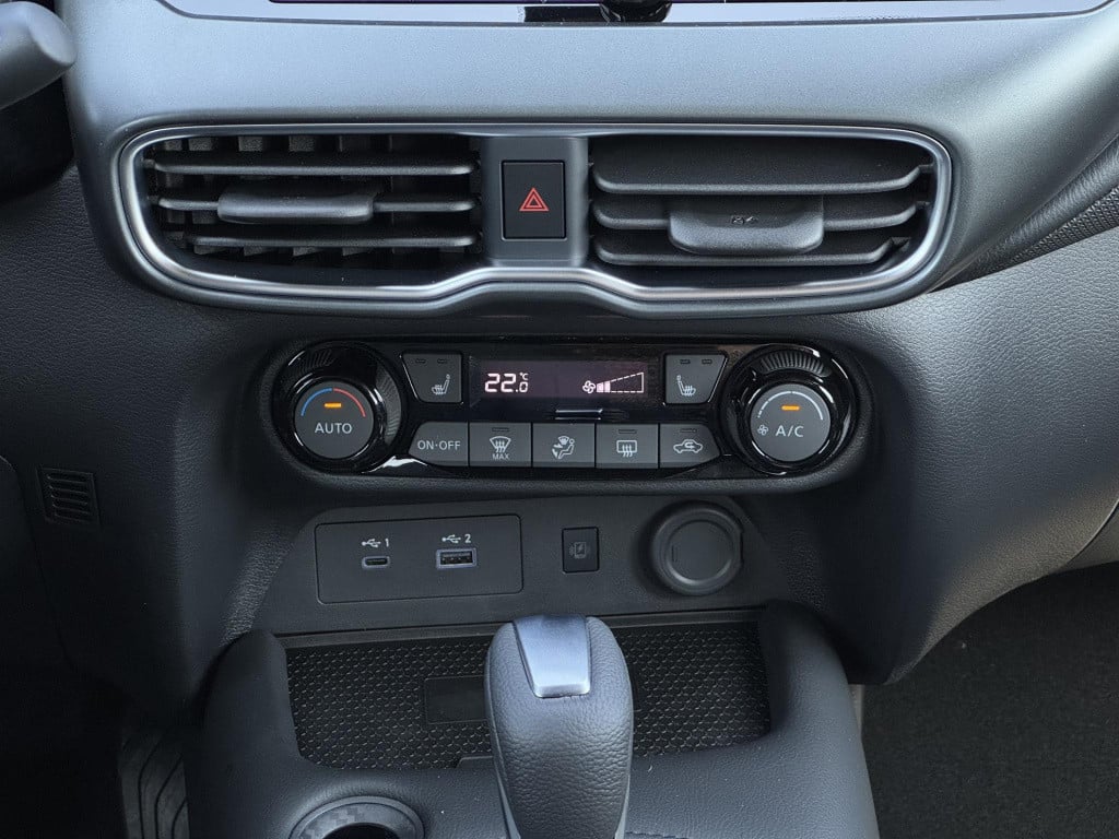 Nissan Juke 1.6 hybrid n-connecta cold pack