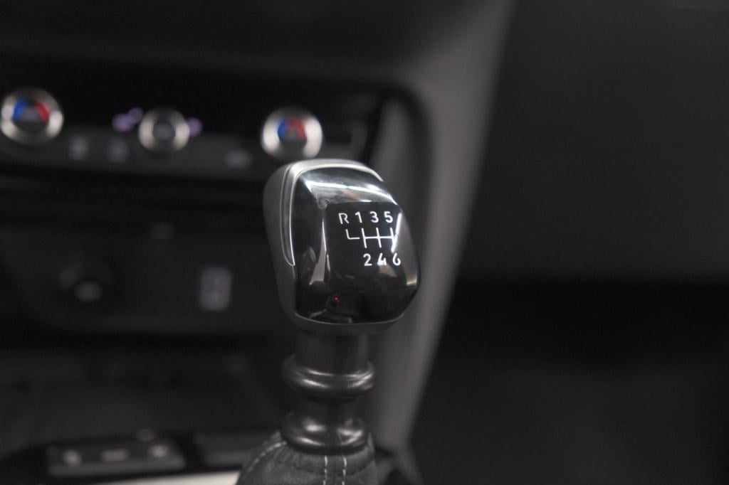 Opel Corsa turbo 100 gs | camera | dodehoekdetectie | apple carplay